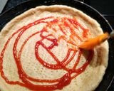 Foto langkah ke 2 dari resep Pizza teflon simpel.