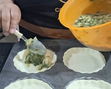 Foto del paso 5 de la receta: Tartas de acelga, queso, verdeo y puerro