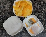A picture of step 1 of Aam papad.