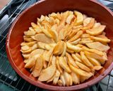 Une image de l'étape 14 de Gâteau fondant aux pommes, abricots, citron et vanille.
