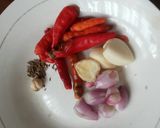 Foto langkah ke 2 dari resep Mie goreng rempah.