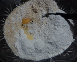 Foto del paso 1 de la receta: Hot cakes navideños con albahaca y amaranto, acompañados de tocino, miel y mermelada de chile correa