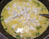 A picture of step 2 of Smoked salmon, pea and feta frittata.