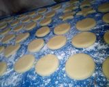 Foto del paso 6 de la receta: Alfajores de maizena fácil rápido económico!