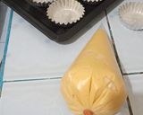 Foto langkah ke 7 dari resep Kue soes vla buah.