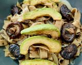 Foto del paso 8 de la receta Tagliatelle de boletus trufado con shiitake y aguacate frito