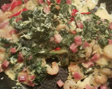 Foto del paso 4 de la receta: Revuelto de gambas, acelgas y jamón