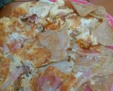 Foto del paso 5 de la receta: Huevo con tortilla frita, jamón y cebolla 😋😋