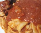 Foto del paso 4 de la receta: Fideos caseros al huevo con albóndigas