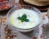 Foto del paso 2 de la receta: 🌿Salsa de yogur y menta - Para falafel, shawarma, kebbab, o simplemente como aliño de ensaladas 🌿