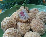 Foto langkah ke 5 dari resep Tahu Rambutan isi sosis.