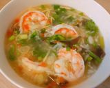 รูปขั้นตอนการทำที่ 4 ของ ข้าวต้มกุ้งใส่เห็ด น้ำซุปเปลือกกุ้ง