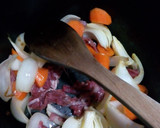 Foto del paso 4 de la receta: Nikujyaga (Patatas guisada con ternera)