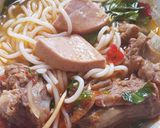 Hình bước làm 6 của món Bún sườn bò,chả lụa