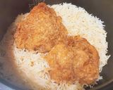 A picture of step 6 of 肯德基雞飯 KFC CHICKEN RICE (INSPIRED BY DEVIL COOKED RICE).