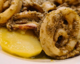Foto del paso 6 de la receta: Calamares salteados al pesto sobre cama de patatas