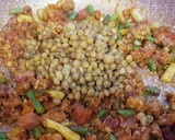 Foto del paso 3 de la receta: Lentejas con salsa boloñesa, jamón y verduritas