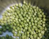 A picture of step 1 of Green Veg Rice.