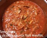 Foto del paso 7 de la receta Revuelto de melva, almejas y gambas