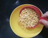 A picture of step 1 of Masala Chana Dal.