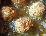 Foto del paso 6 de la receta: CROQUETAS DE ARROZ Y CARNE CON ENSALADA REINA!