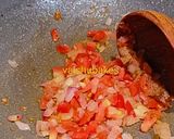 A picture of step 2 of Aloo Palak.
