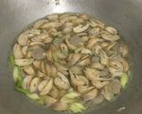 Foto langkah ke 2 dari resep Tumis Jamur ala Jln. Bara.