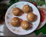 मिनी बेसन लाडू (mini besan laddu recipe in marathi) रेसिपी स्टेप 4 फोटो