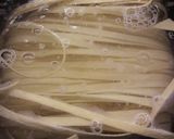 Pas rețetă Tagliatelle cu creveți, ciuperci și smântână 6 fotografie