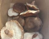 Foto del paso 3 de la receta: Shiitake estofadas con soja y jengibre