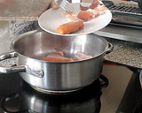 Foto del paso 3 de la receta: Guiso de Alubias Blancas con Patata y Col
