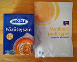 Fehércsokis körtekrémleves pirított dió morzsával recept fázis 2 fotója