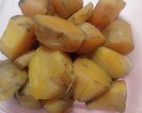 Foto langkah ke 1 dari resep Bola ubi coklat lumer | snack MPASI.