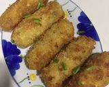 A picture of step 1 of Chicken cheese kabab.