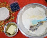 Foto del paso 3 de la receta: Cupcakes de vainilla con arándanos y crumble