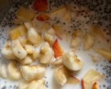 A picture of step 2 of Chia seeds banana apple pudding (healthy breakfast).