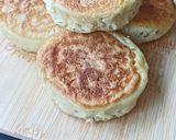 Une image de l'étape 3 de Crumpets, sorte de pancakes anglais.