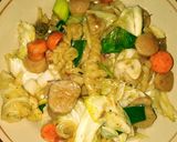 Foto langkah ke 4 dari resep Tumis SayurKol makaroni.
