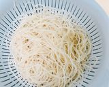 Hình bước làm 1 của món Miến xào ức gà cải thìa