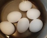 Foto del paso 1 de la receta: Huevos rellenos simples