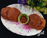 A picture of step 3 of Beetroot Pooris.