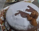 A picture of step 6 of 2 tier Moist chocolate cake 🎂.