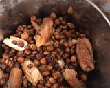 A picture of step 1 of Tiger nut and coconut drink.