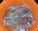 Foto langkah ke 1 dari resep Tumis cumi hitam.