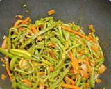 Foto del paso 6 de la receta: Espaguetis de verduras al wok