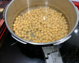 Foto del paso 1 de la receta: Garbanzos con zanahorias y salsa de tomate