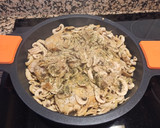 Foto del paso 5 de la receta: Pollo con champiñones