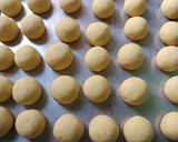 Foto langkah ke 7 dari resep Nastar Glowing Dengan Olesan Putih Telur.