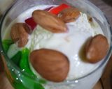 A picture of step 9 of Rabri Falooda.