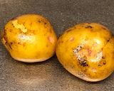 A picture of step 1 of Potato Rice.